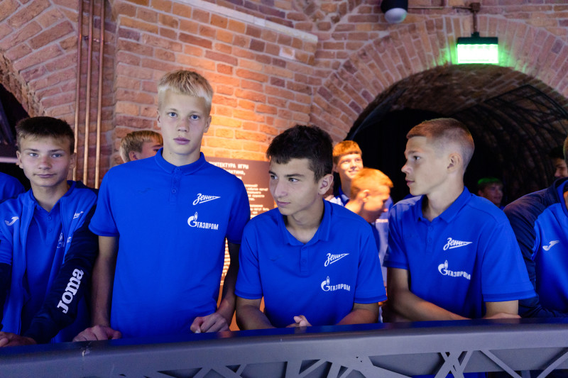 Экскурсия «Зенита»-2008 в галерею «Цифергауз»