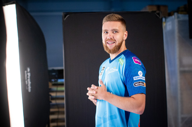 Бэкстейдж фотосъемки основной команды «Зенит» сезона 2023/24 (1-й день)