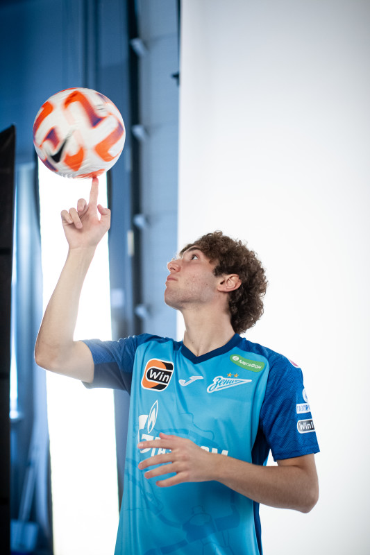 Бэкстейдж фотосъемки основной команды «Зенит» сезона 2023/24 (2-й день)