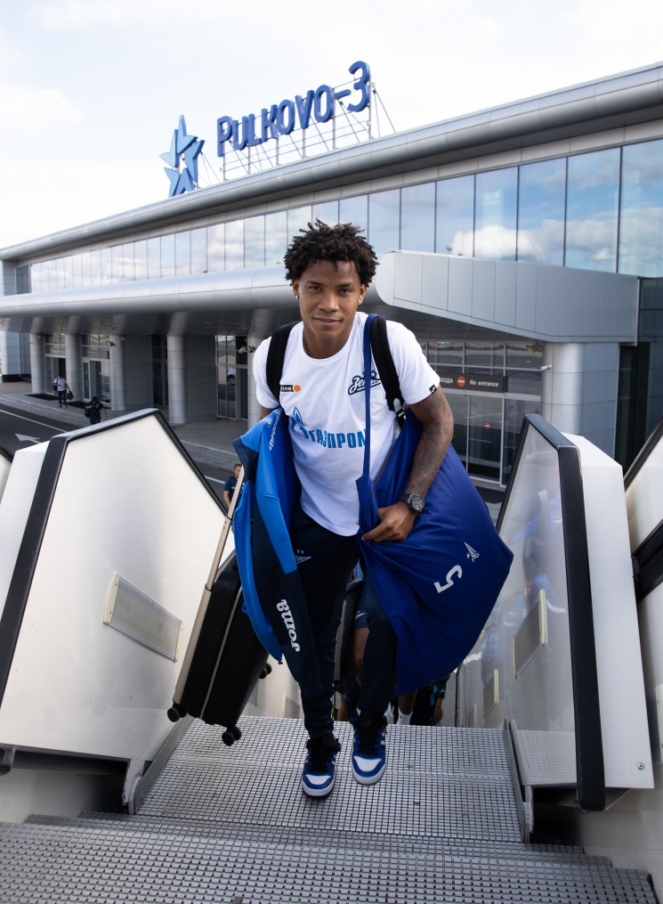 Вылет команды «Зенит» на матч с ЦСКА