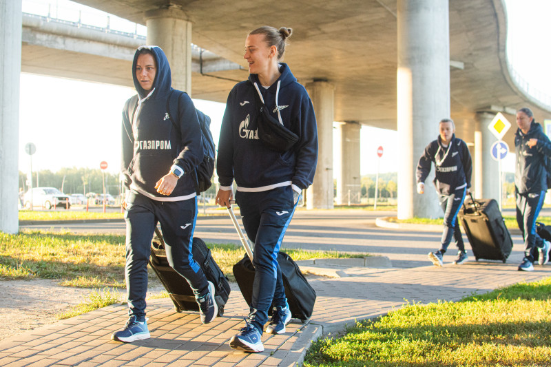 Выезд женской команды «Зенит» на матч со «Звездой-2005»