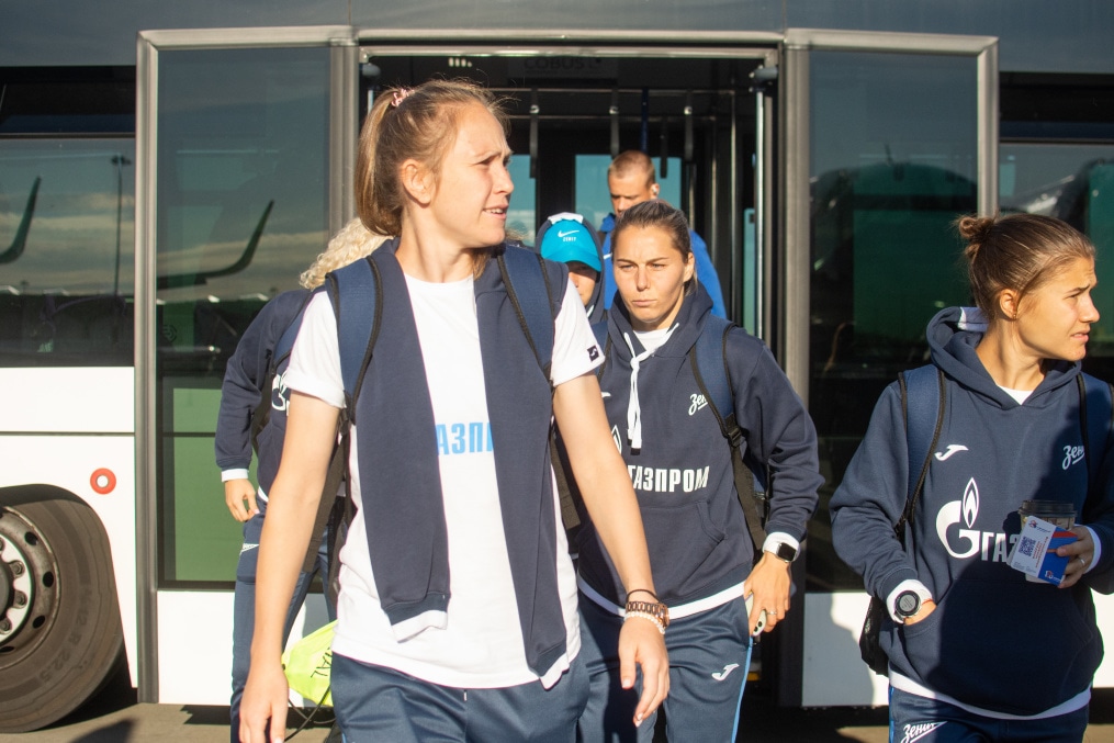 Выезд женской команды «Зенит» на матч со «Звездой-2005»