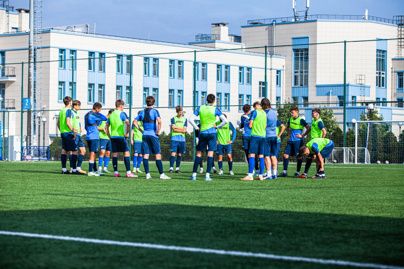 Совместная тренировка команд «Газпром»-Академии ФК «Зенит» 2006 и 2007 годов рождения