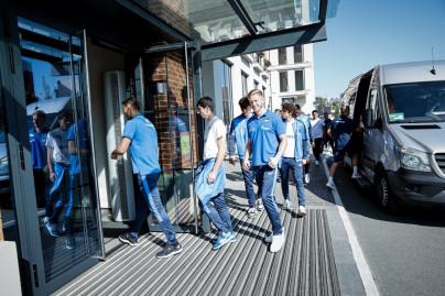 Прогулка команды «Зенит» перед матчем с «Рубином»