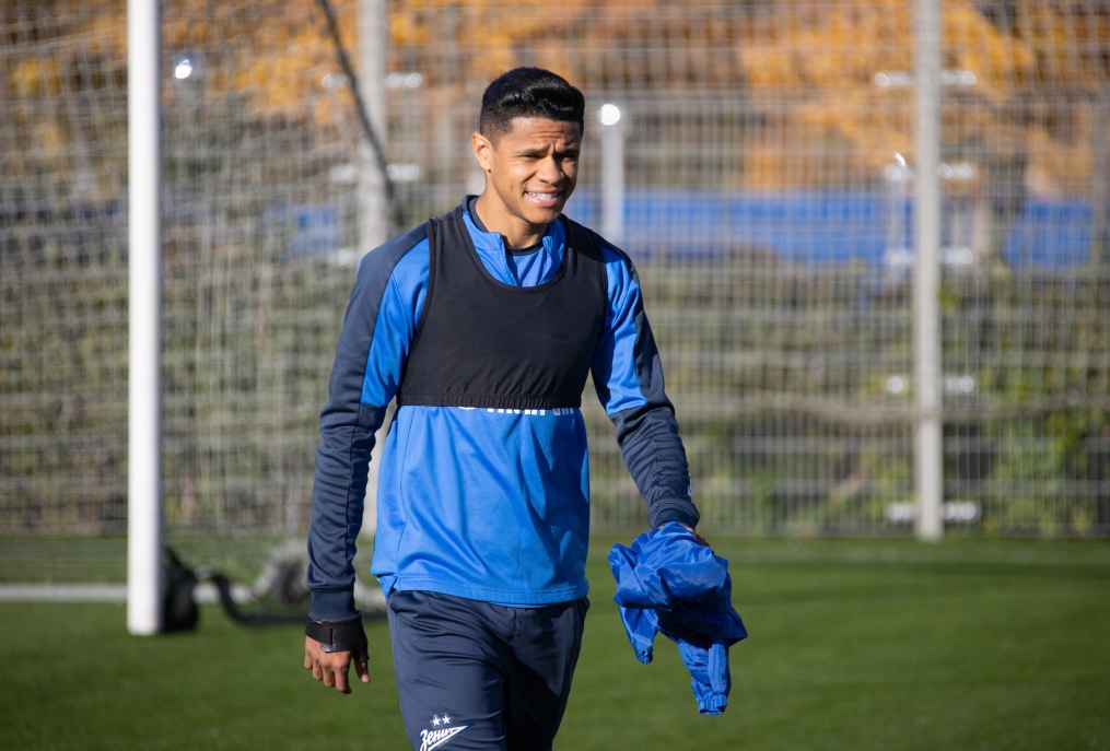 Открытая тренировка  «Зенита» перед матчем с «Крыльями Советов»