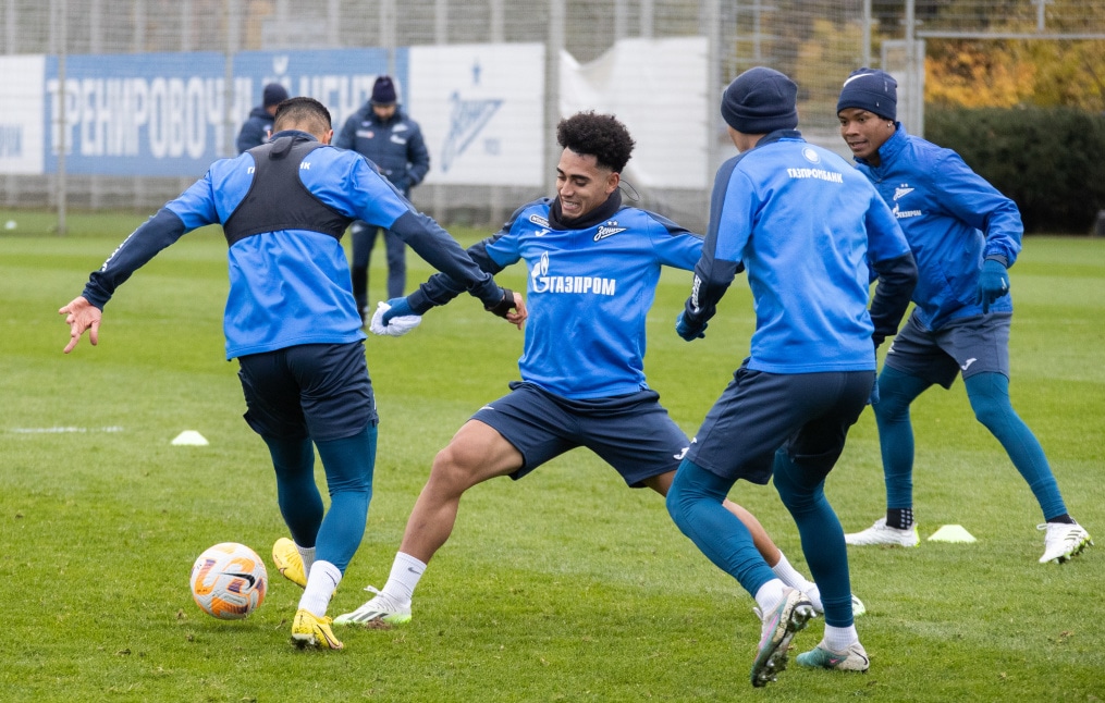 Открытая тренировка  «Зенита» перед матчем с «Крыльями Советов»