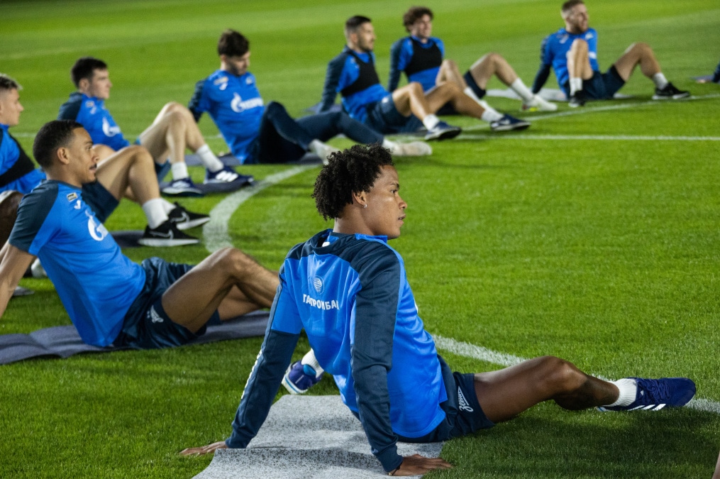 Зимние «Газпром» — тренировочные сборы в Абу-Даби,14 января, вечерняя тренировка