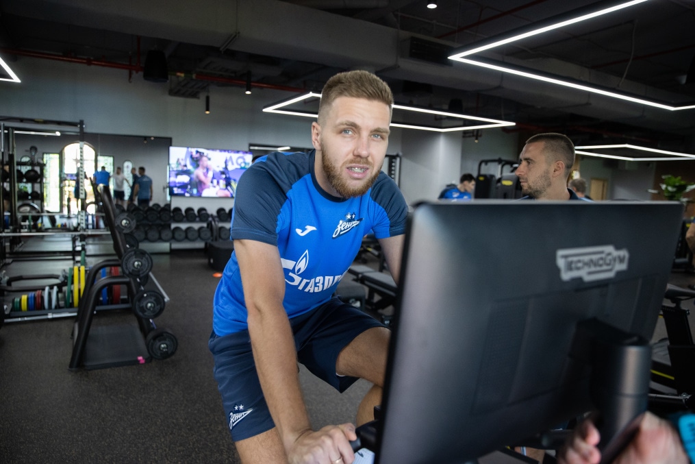 Зимние «Газпром» — тренировочные сборы в Абу-Даби,16 января утренняя тренировка