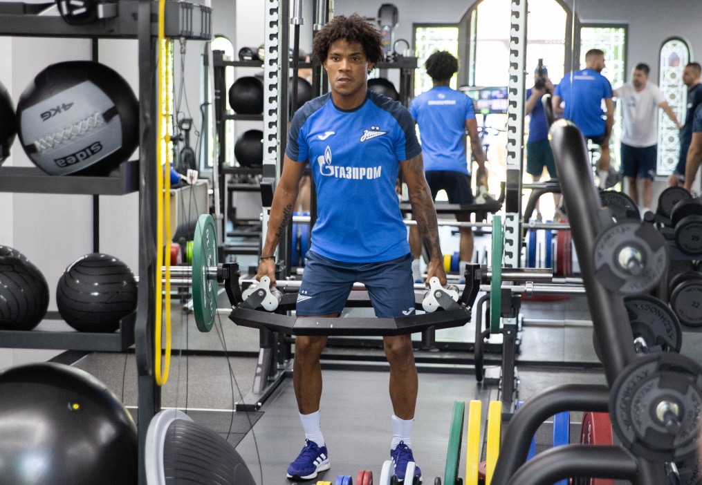 Зимние «Газпром» — тренировочные сборы в Абу-Даби,16 января утренняя тренировка