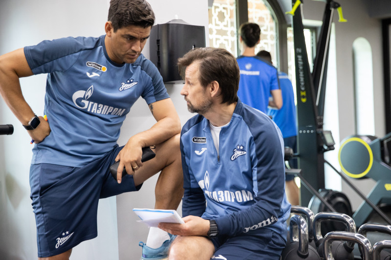 Зимние «Газпром» — тренировочные сборы в Абу-Даби,16 января утренняя тренировка