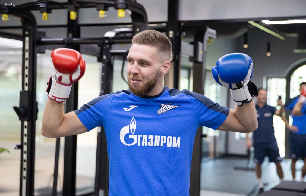 Зимние «Газпром» — тренировочные сборы в Абу-Даби,16 января утренняя тренировка