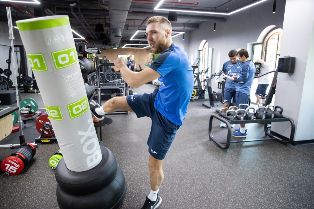 Зимние «Газпром» — тренировочные сборы в Абу-Даби,16 января утренняя тренировка