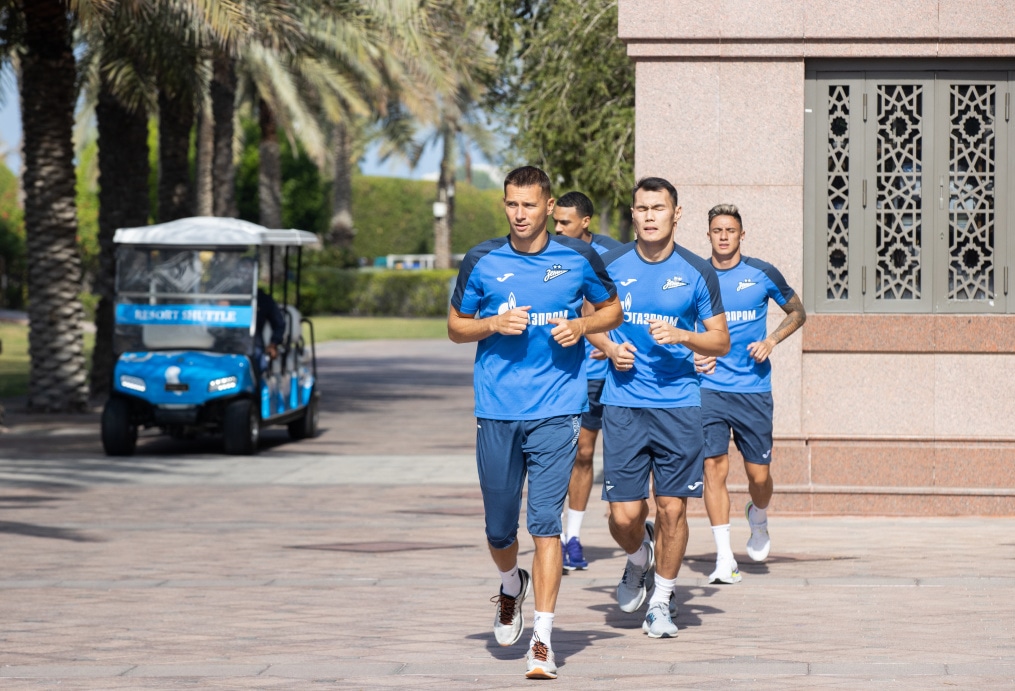 Зимние «Газпром» — тренировочные сборы в Абу-Даби,16 января утренняя тренировка