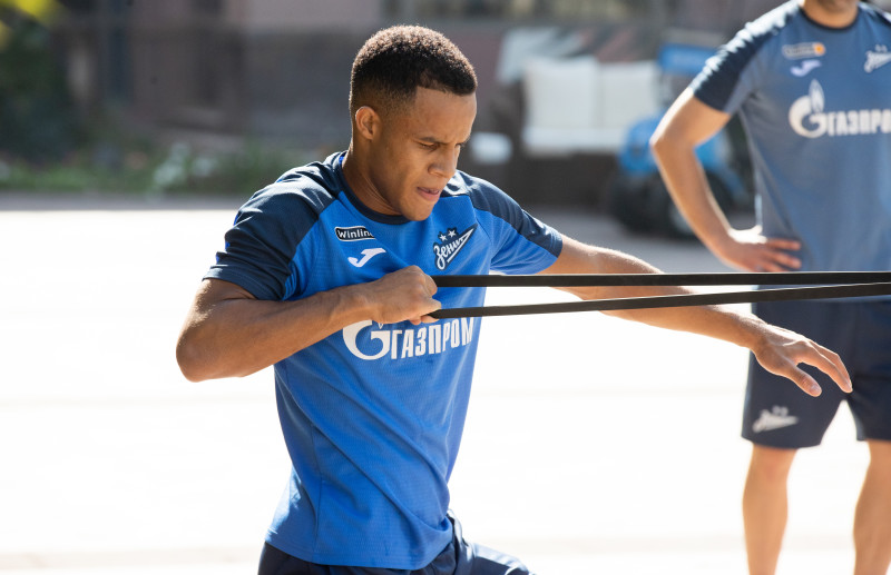 Зимние «Газпром» — тренировочные сборы в Абу-Даби,16 января утренняя тренировка