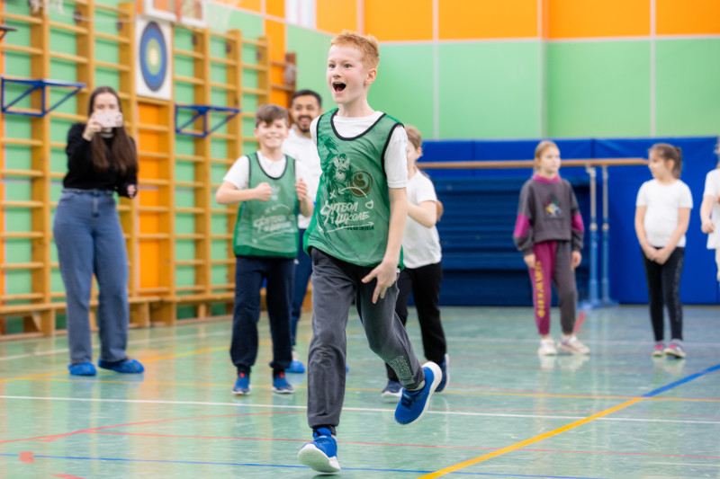 «Футбол в школе»: мастер-класс футболистов МФК «Чисто Питер» в лицее №126