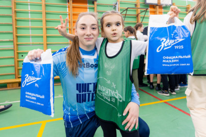 «Футбол в школе»: мастер-класс футболистов МФК «Чисто Питер» в лицее №126