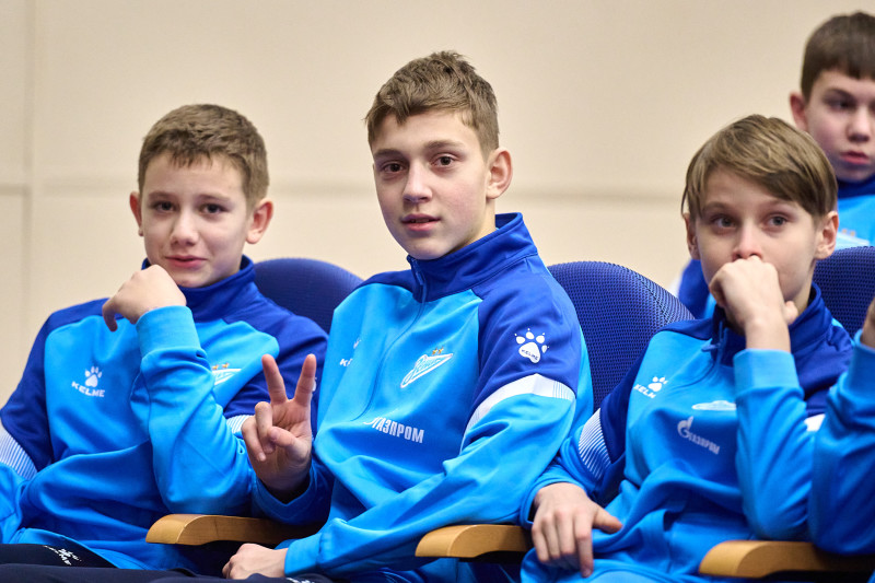 Просмотр фильма киностудии «Ленфильм» — «Зенит-44» в Академии