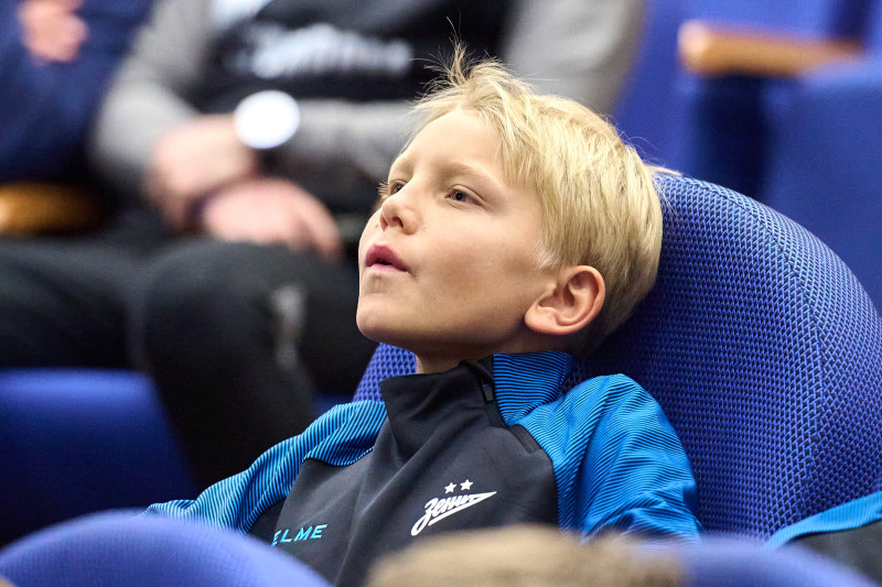 Просмотр фильма киностудии «Ленфильм» — «Зенит-44» в Академии