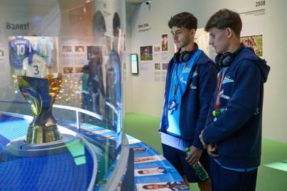 Молодежная команда «Зенита» на выставке «Зенит. Петербург. 100 лет вместе»