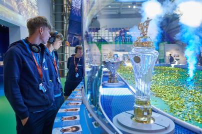 Молодежная команда «Зенита» на выставке «Зенит. Петербург. 100 лет вместе»