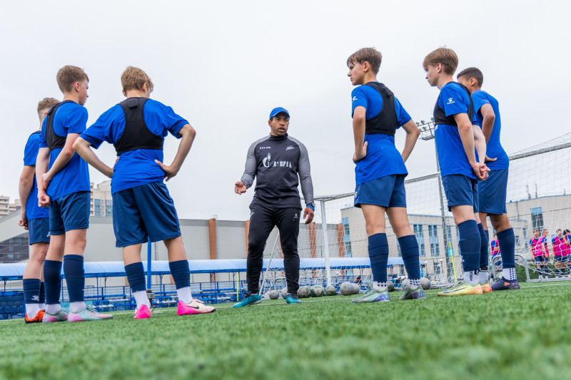 Тренировка юношеской команды «Зенит» U-16 перед матчем с «Локомотивом»