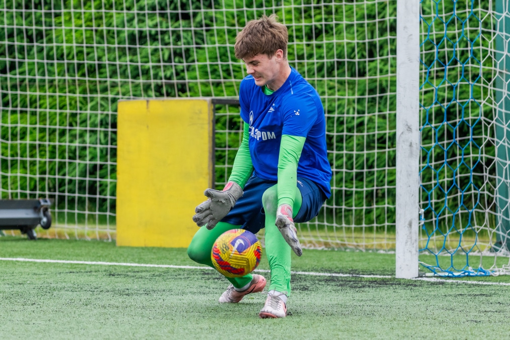 Тренировка юношеской команды «Зенит» U-16 перед матчем с «Локомотивом»