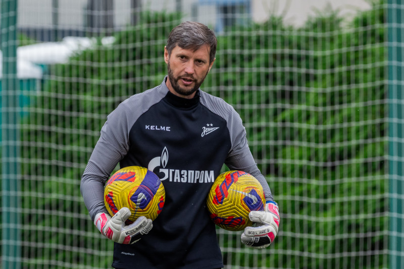 Тренировка юношеской команды «Зенит» U-16 перед матчем с «Локомотивом»