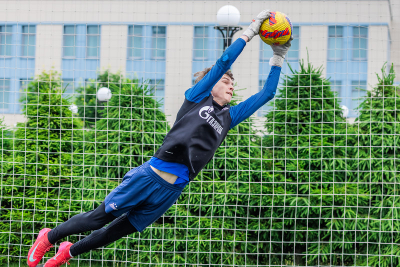 Тренировка юношеской команды «Зенит» U-16 перед матчем с «Локомотивом»