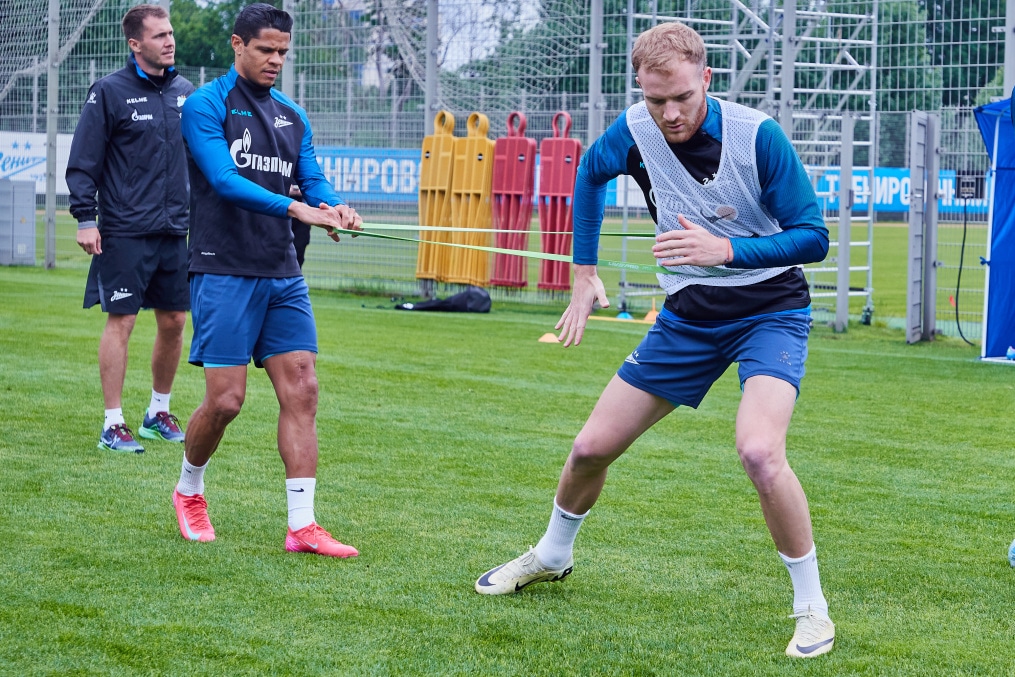 «Дневник сборов»: вечерняя тренировка основного состава ФК «Зенит»