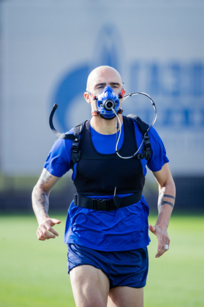 «Газпром» — тренировочные сборы 2025: 27 июня, беговой тест в масках