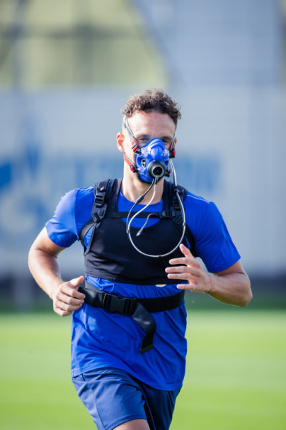 «Газпром» — тренировочные сборы 2025: 27 июня, беговой тест в масках