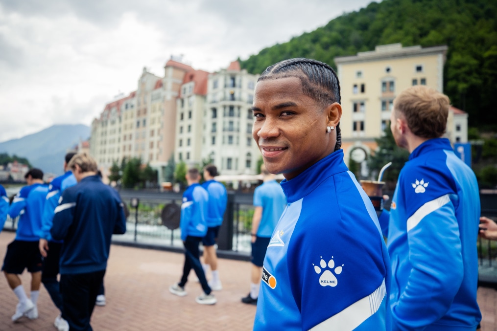 Утренняя прогулка команды по Розе Хутор