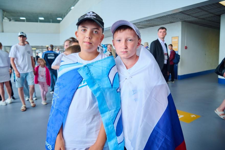 Фан-Променад перед матчем «Зенит» — «Црвена Звезда»