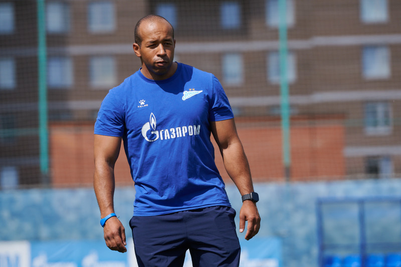 Тренировка юношеской команды «Зенит» U-16 перед матчем с «Акроном» U-16