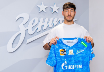 Роман Вега, первые дни в «Зените»