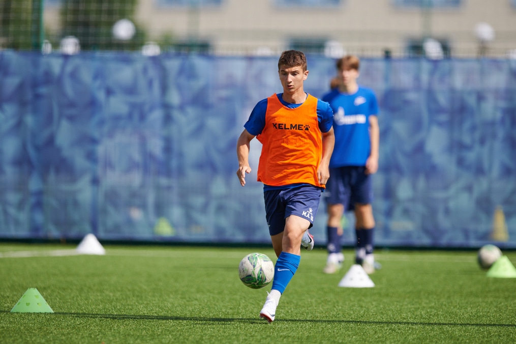 Тренировка «Зенита» U-17 перед матчем с «Мастер-Сатурном» U-17