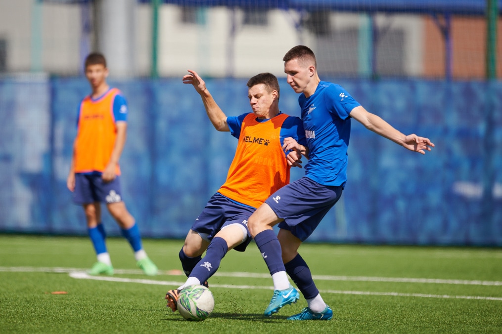 Тренировка «Зенита» U-17 перед матчем с «Мастер-Сатурном» U-17