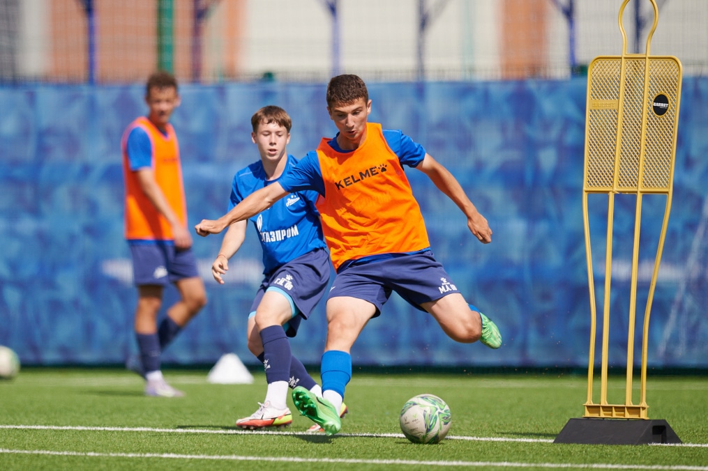 Тренировка «Зенита» U-17 перед матчем с «Мастер-Сатурном» U-17
