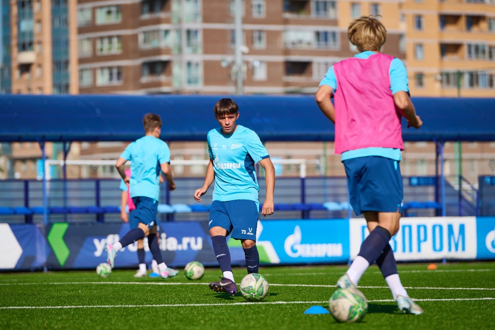 Тренировка «Зенита»-м перед матчем с «Ахматом»-м