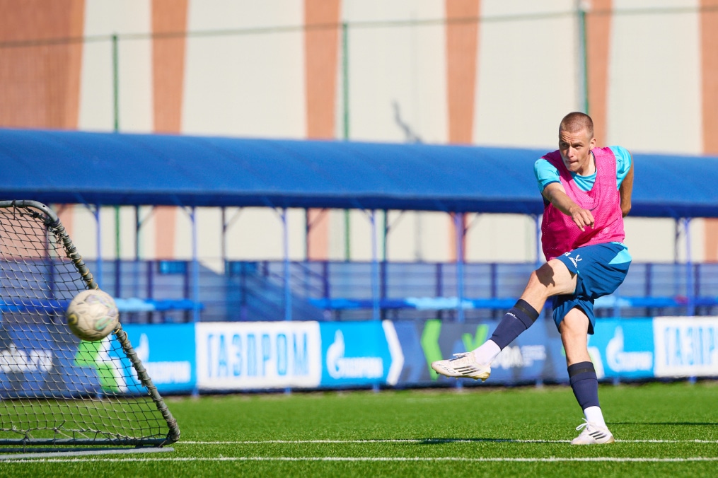 Тренировка «Зенита»-м перед матчем с «Ахматом»-м