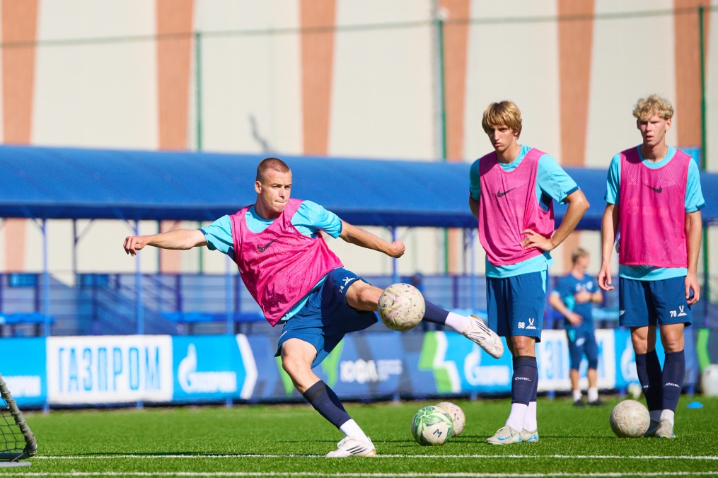 Тренировка «Зенита»-м перед матчем с «Ахматом»-м