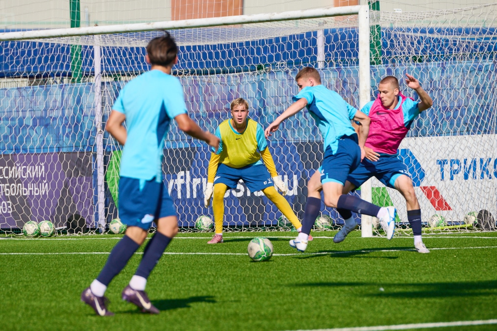Тренировка «Зенита»-м перед матчем с «Ахматом»-м