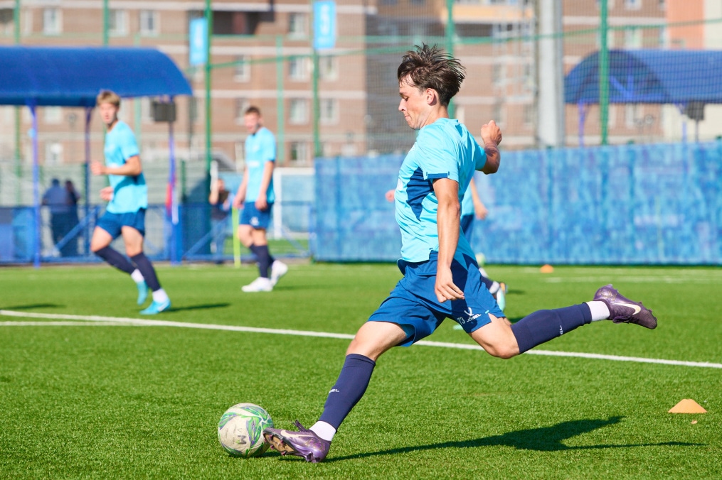 Тренировка «Зенита»-м перед матчем с «Ахматом»-м