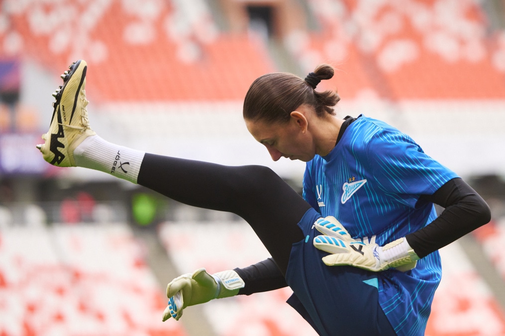 Разминка женской футбольной команды «Зенит» перед финалом Кубка России 2025