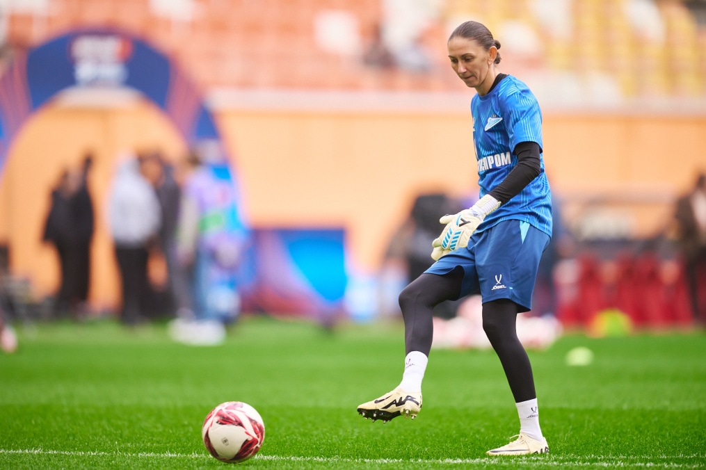 Разминка женской футбольной команды «Зенит» перед финалом Кубка России 2025