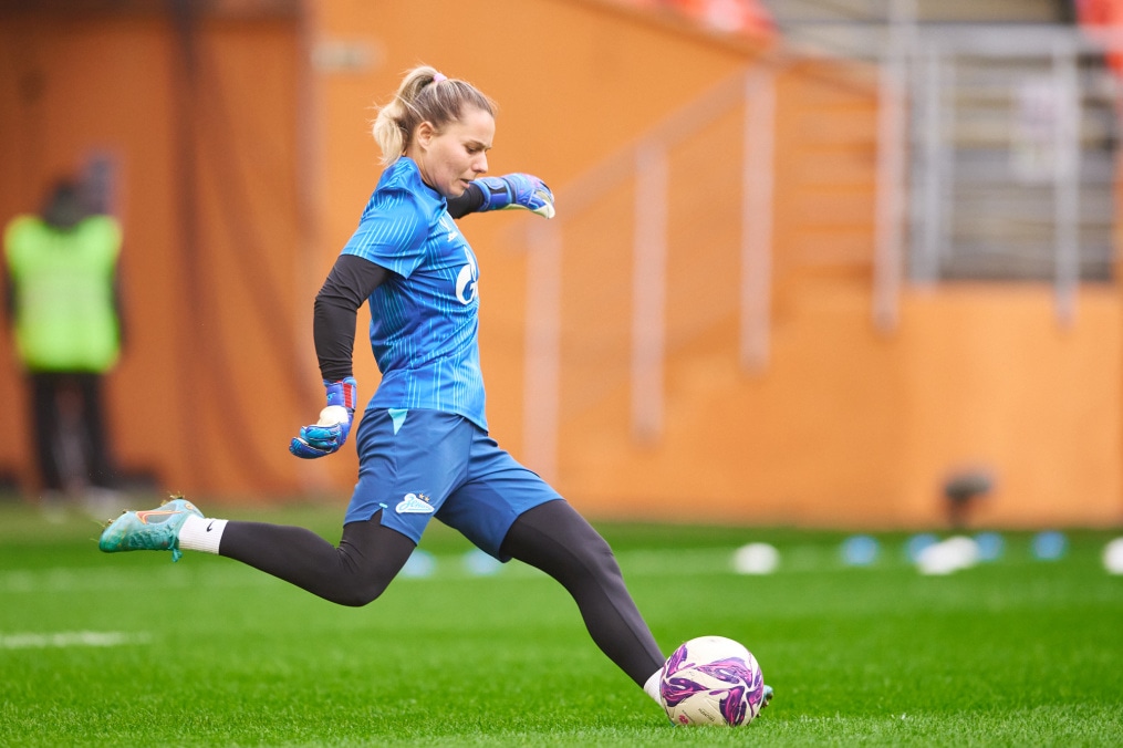 Разминка женской футбольной команды «Зенит» перед финалом Кубка России 2025