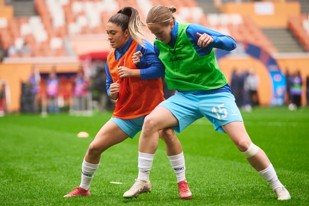 Разминка женской футбольной команды «Зенит» перед финалом Кубка России 2025