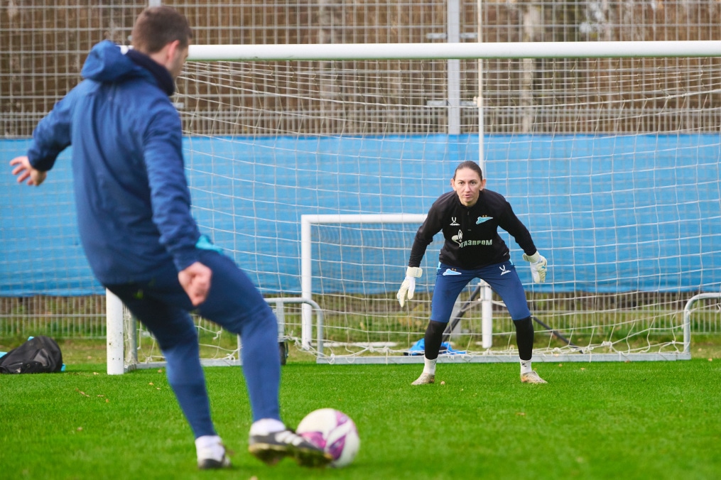Тренировка женской команды «Зенит» перед матчем с ЦСКА