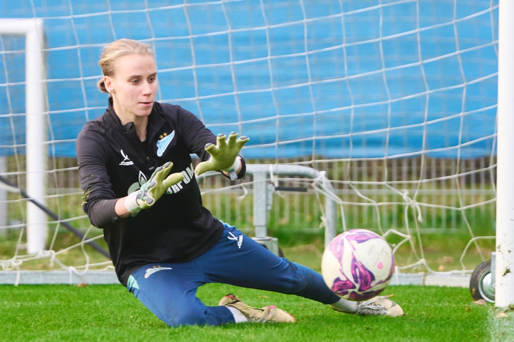 Тренировка женской команды «Зенит» перед матчем с ЦСКА