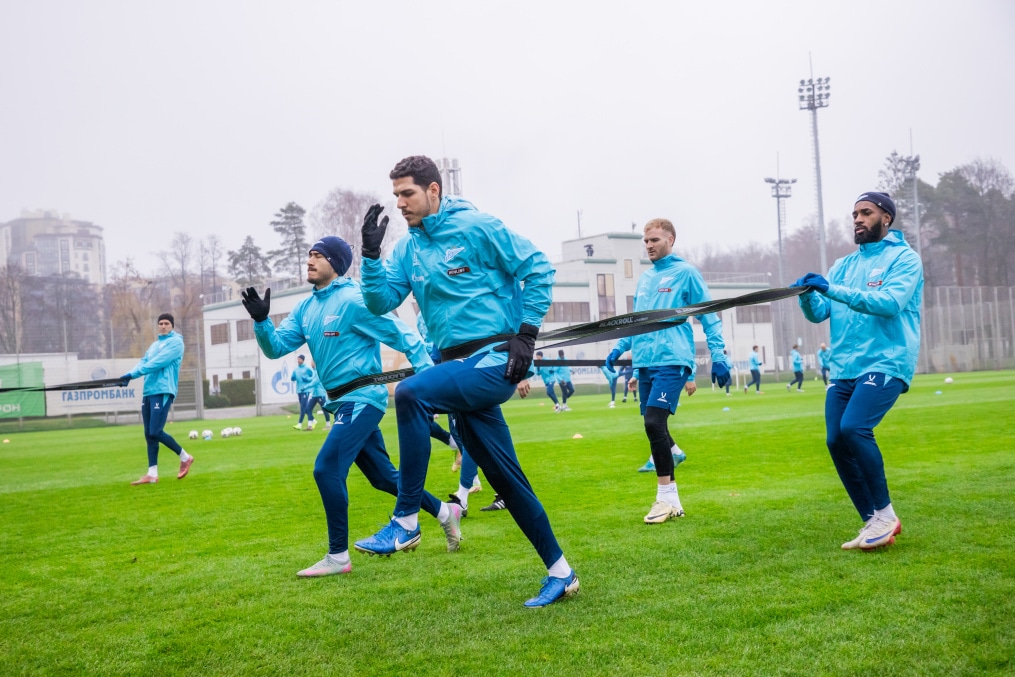 Тренировка основного состава «Зенита» перед матчем с «Крыльями Советов»